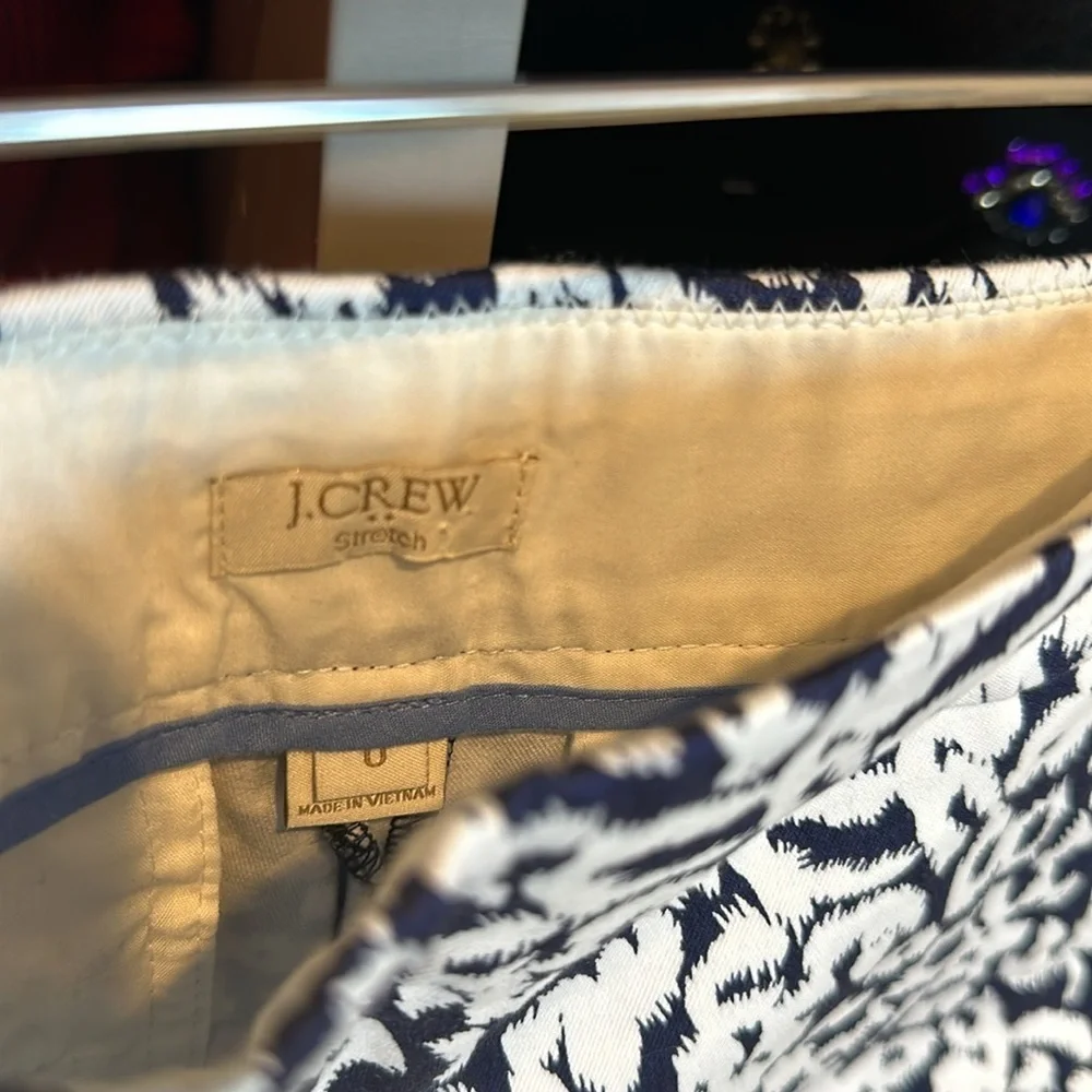 J Crew navy and white print shorts size 0 NWT​